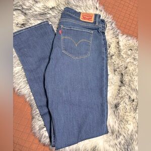 Levi’s 724 high rise straight jeans, great condition